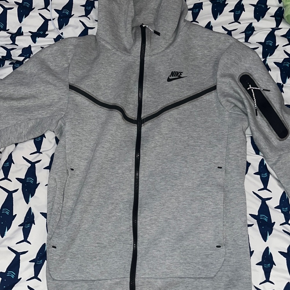 nike tech grey